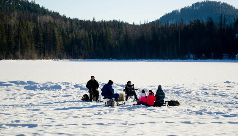 United Kigdom - ice fishing game